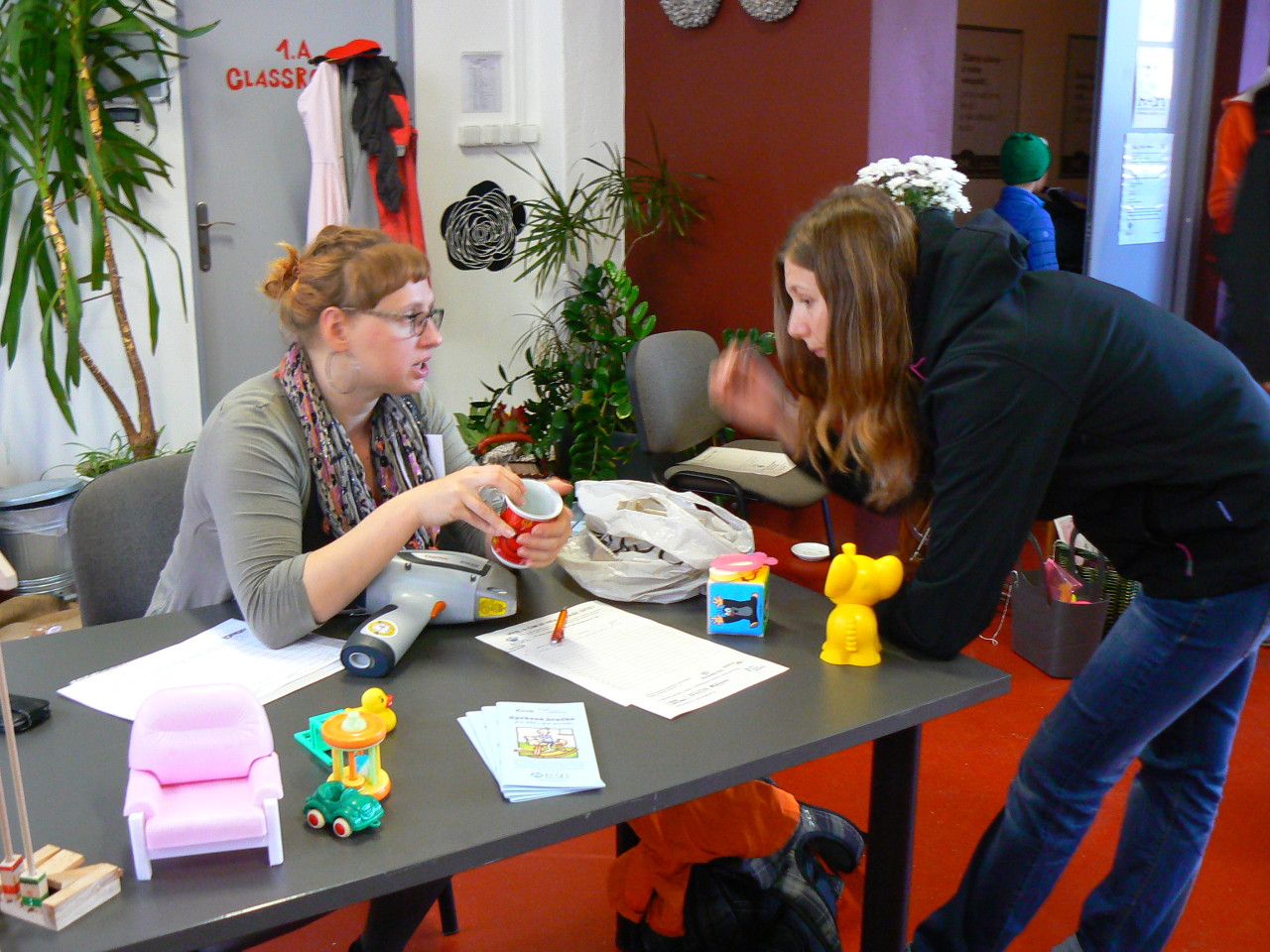 Hračky prošly drobnohledem